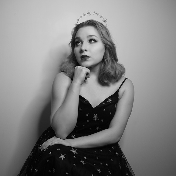 Meet your Posher, Glory - Picture 1 of 1